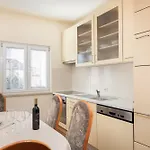 Apartment Filip - Free Parking Makarska