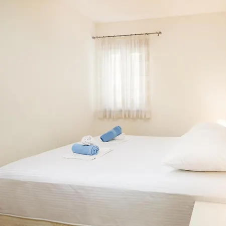 Lägenhet Filip - Free Parking