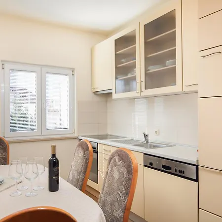 Appartement Filip - Free Parking Makarska