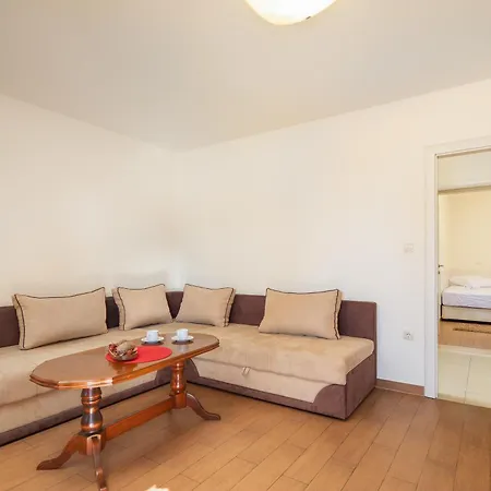 Filip - Free Parking