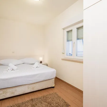 Appartement Filip - Free Parking