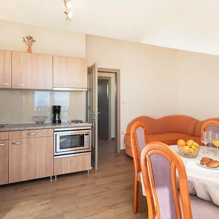 Filip - Free Parking Appartement *