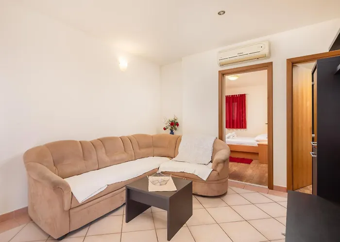 Filip - Free Parking Apartment *