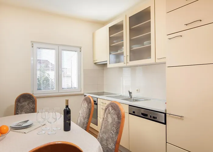 Apartment Filip - Free Parking Makarska