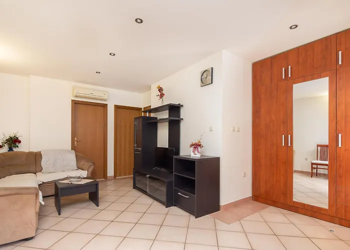 Filip - Free Parking * Макарська