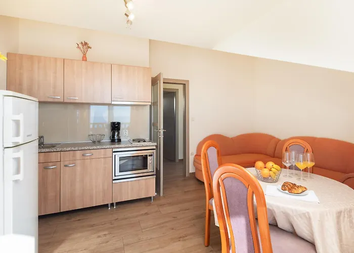 Filip - Free Parking Apartment *