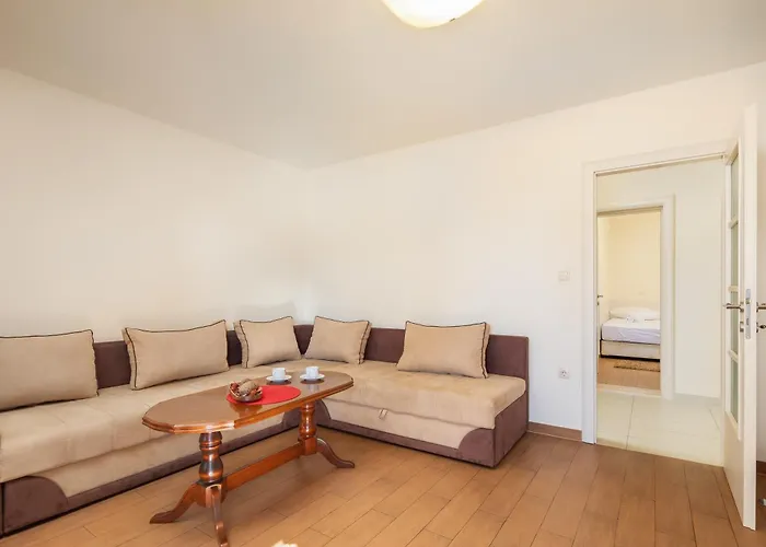 Filip - Free Parking